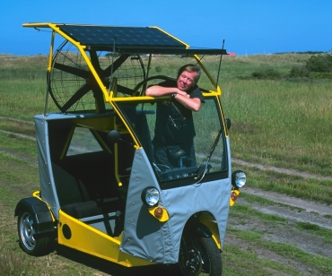 Butterfly solar vehicle 